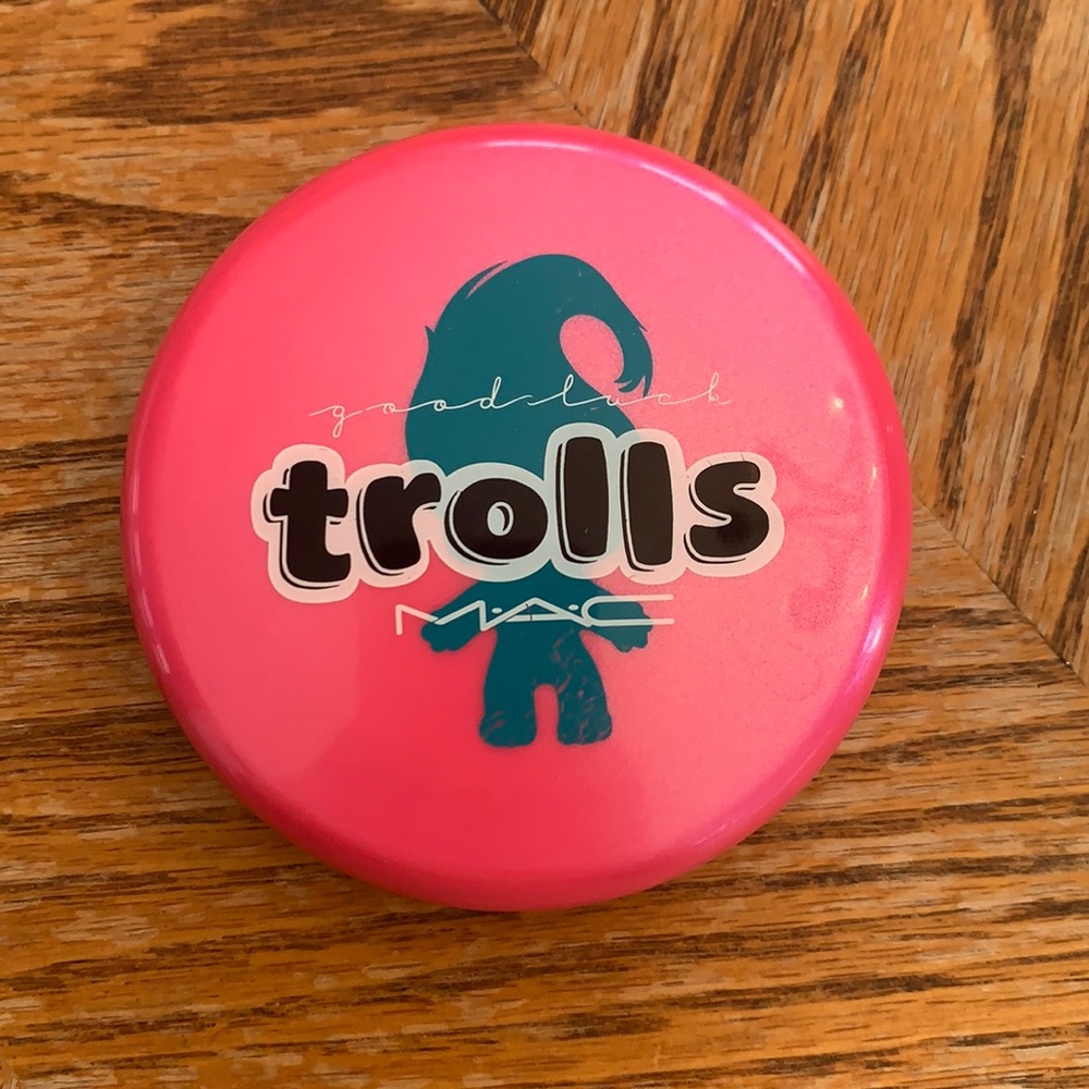 Mac good luck trolls play it proper beauty powder